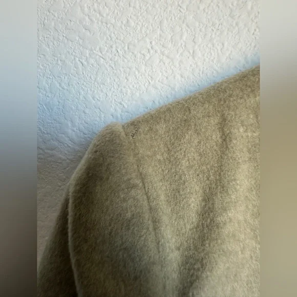 Vintage Valentino wool jacket - Miss‎ Valentino pure wool Alpaca coat size 12 - Picture 15 of 17